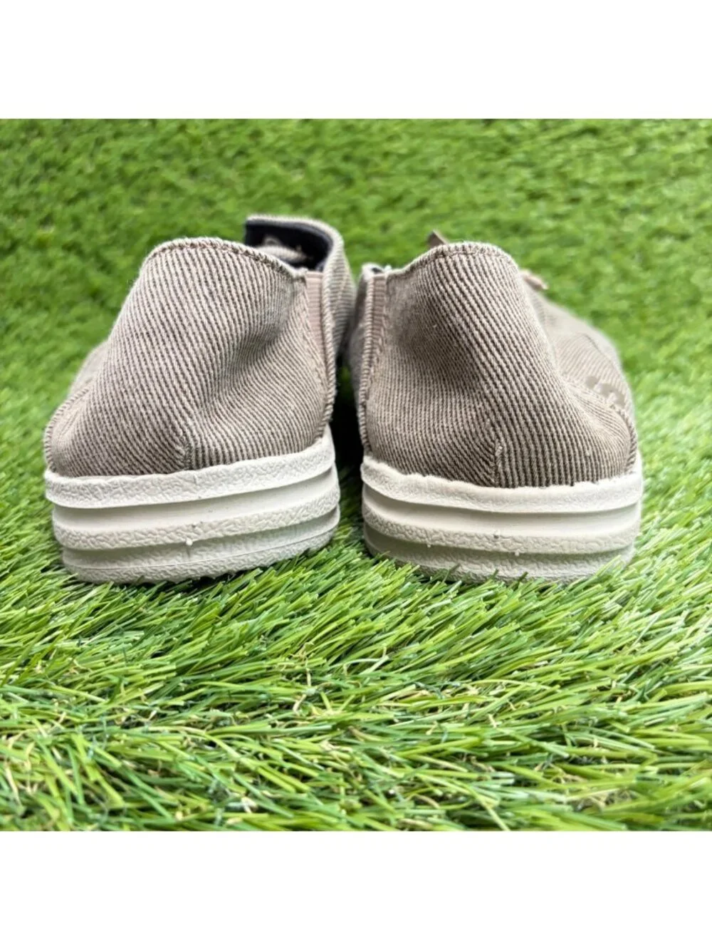 Skechers please review